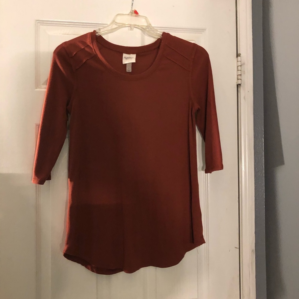 Burnt orange/ brick red shirt
